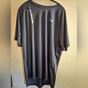 Under Armour Men in Black performance tee size 3XL